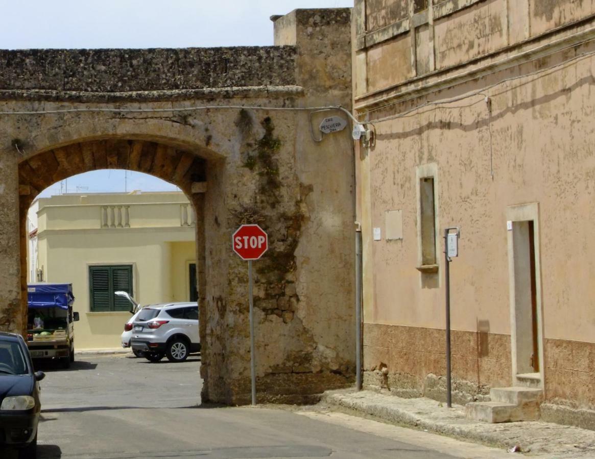 Chicchisanti Hotel Castrignano del Capo Bagian luar foto